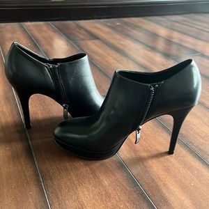 Brand new Vince Camuto platform booties